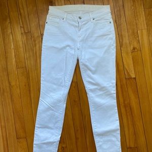 7 For All Mankind White Jeans. Size 27